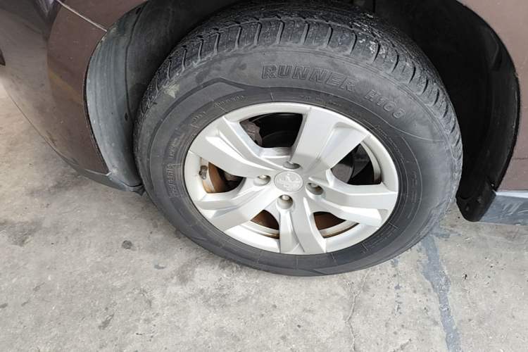 Used Peugeot 2008 2014 1.6L Automatic Trend Edition Left Front Wheel Hub