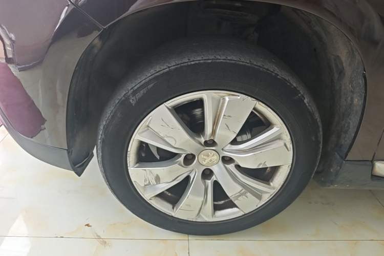 Used Peugeot 2008 2014 1.6L Automatic Fashion Edition Left Front Wheel Hub