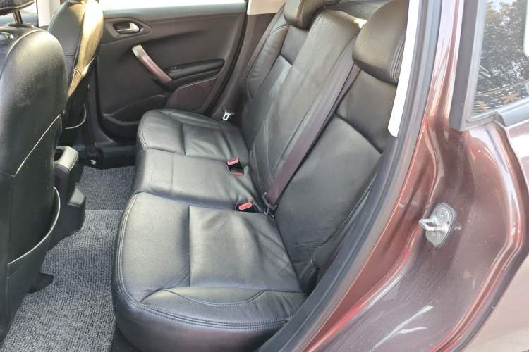 Used Peugeot 2008 2014 1.6L Automatic Fashion Edition Left Rear Seat