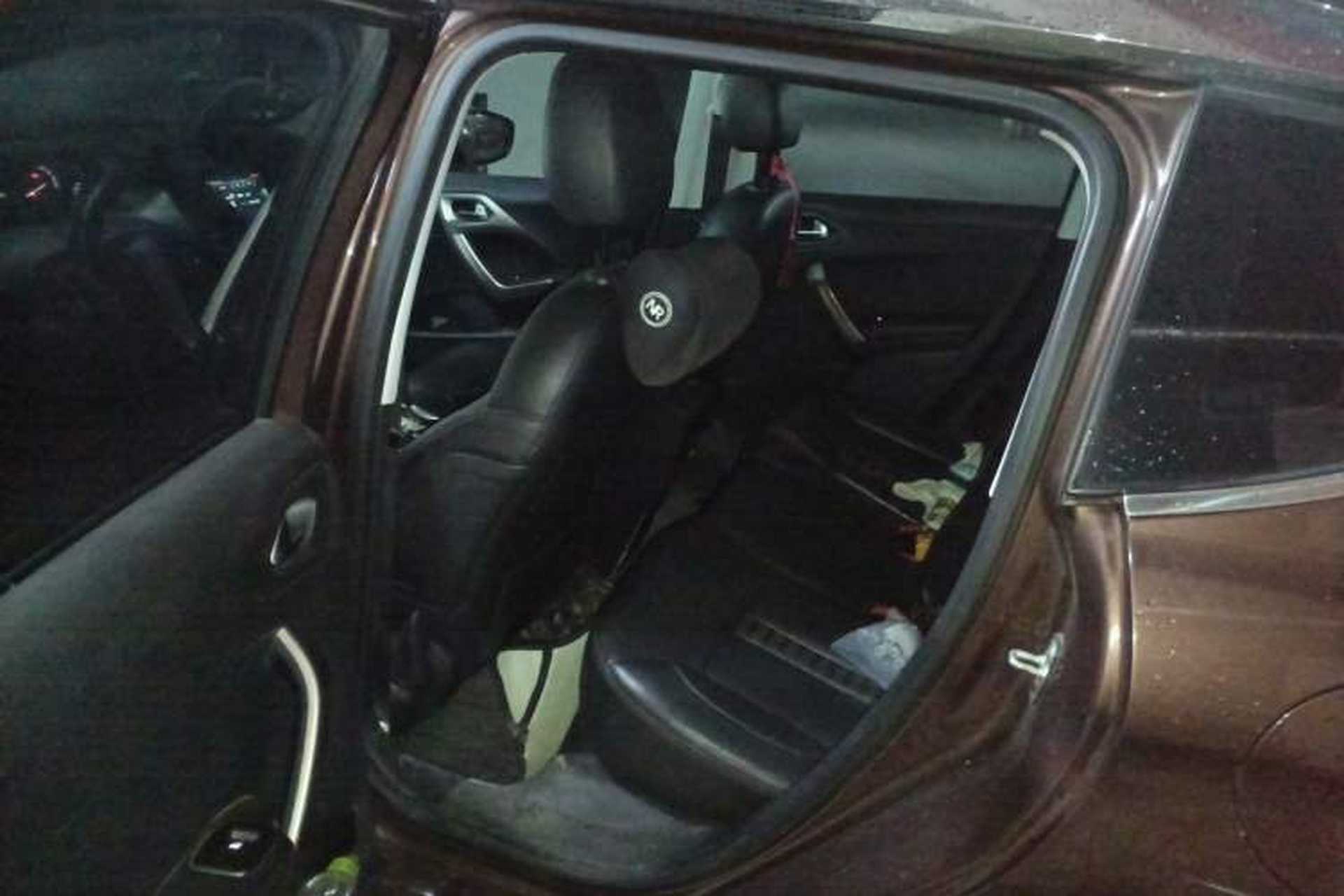 Used Peugeot 2008 2014 1.6L Automatic Navigation Edition Left Rear Seat