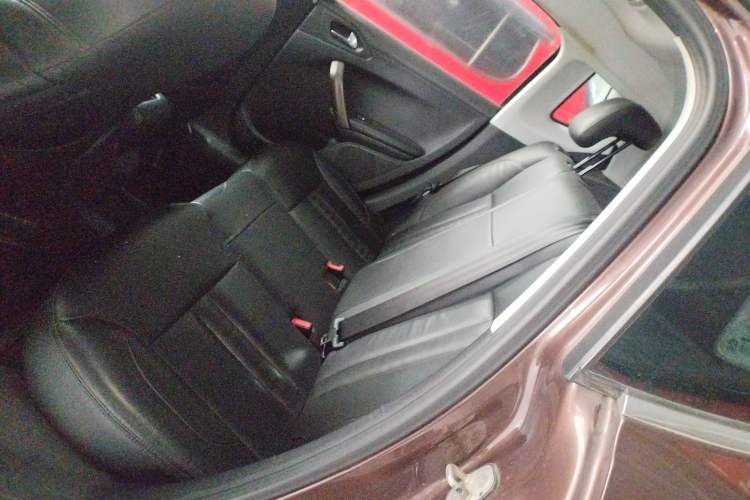 Used Peugeot 2008 2014 1.6L Automatic Navigation Edition Left Rear Seat