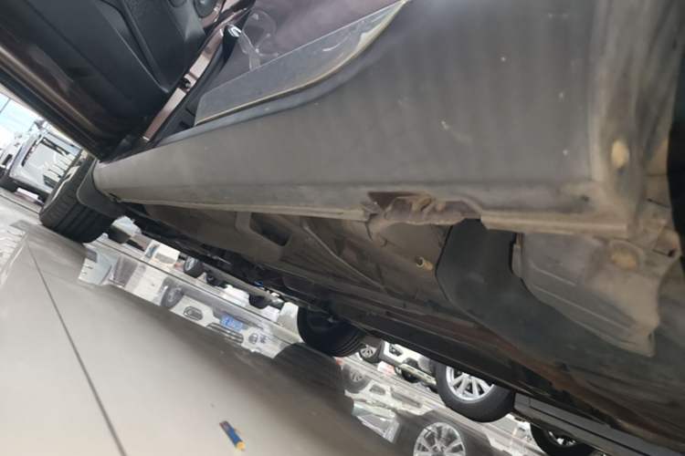 Used Peugeot 2008 2014 1.6L Automatic Navigation Edition Left Side Sill