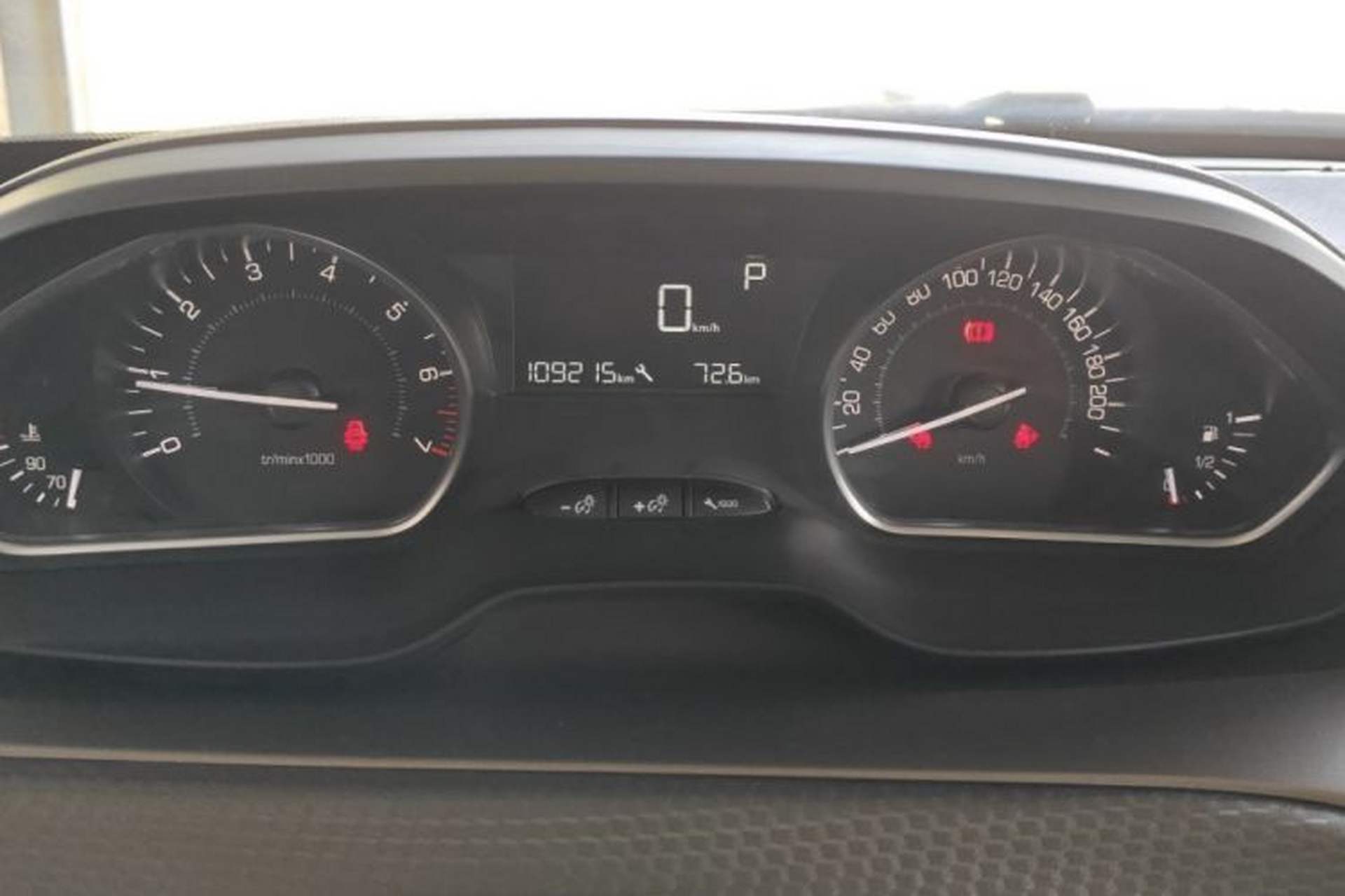 Used Peugeot 2008 2014 1.6L Automatic Fashion Edition Odometer Close Up