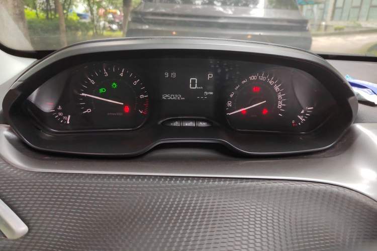 Used Peugeot 2008 2014 1.6L Automatic Trend Edition Odometer Close Up