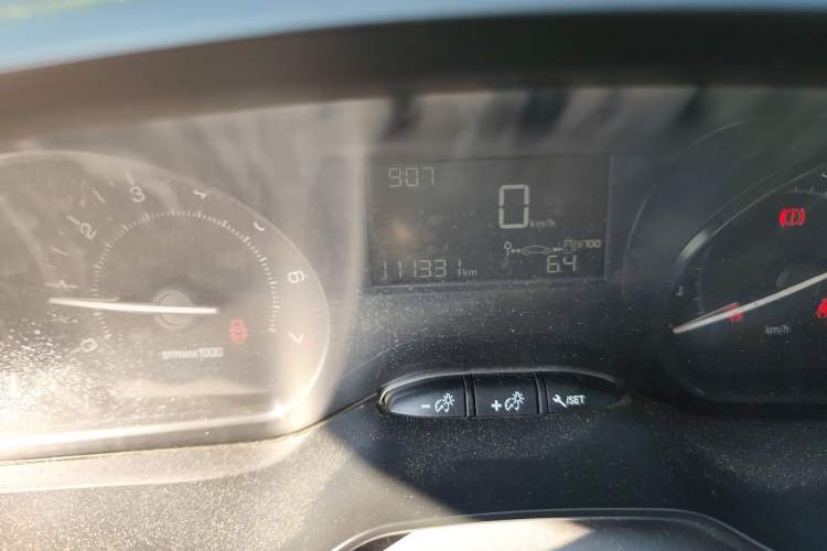 Used Peugeot 2008 2014 1.6L Manual Trend Edition Odometer Close Up