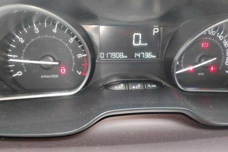Used Peugeot 2008 2014 1.6L Automatic Fashion Edition Odometer Close Up