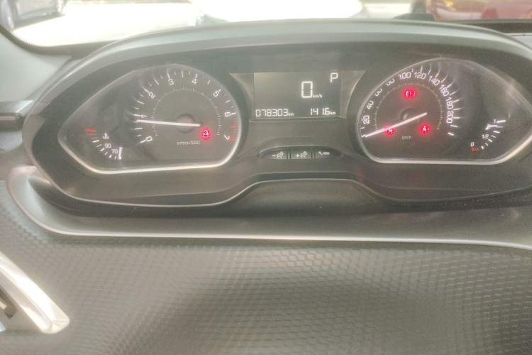 Used Peugeot 2008 2014 1.6L Automatic Fashion Edition Odometer Close Up