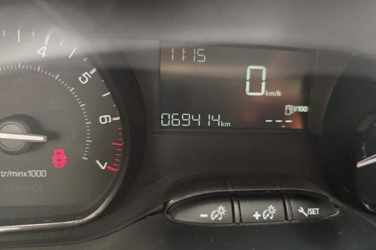 Used Peugeot 2008 2014 1.6L Manual Trend Edition Odometer Close Up