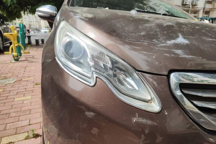 Used Peugeot 2008 2014 1.6L Automatic Navigation Edition Right Front Headlight