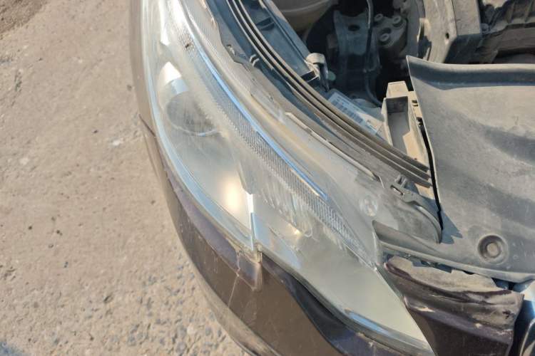 Used Peugeot 2008 2014 1.6L Manual Fashion Edition Right Front Headlight