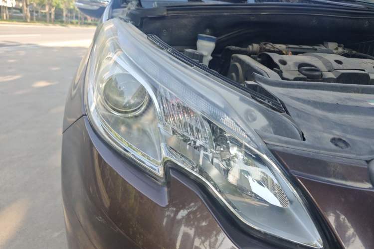 Used Peugeot 2008 2014 1.6L Automatic Navigation Edition Right Front Headlight