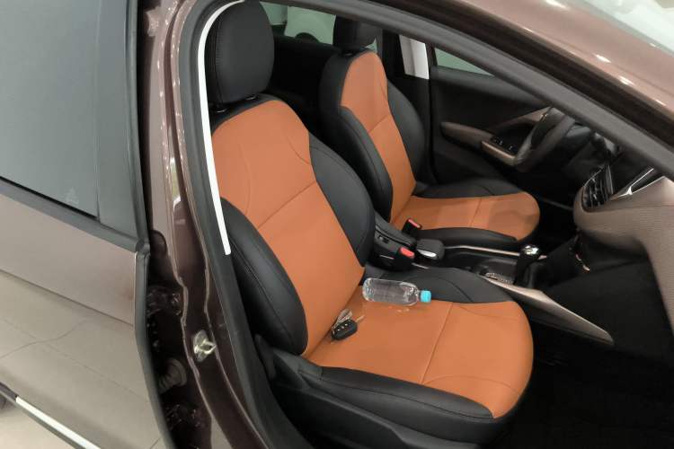 Used Peugeot 2008 2014 1.6L Automatic Fashion Edition Right Front Seat