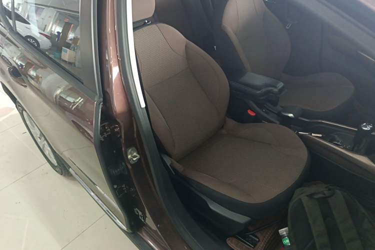 Used Peugeot 2008 2014 1.6L Automatic Fashion Edition Right Front Seat