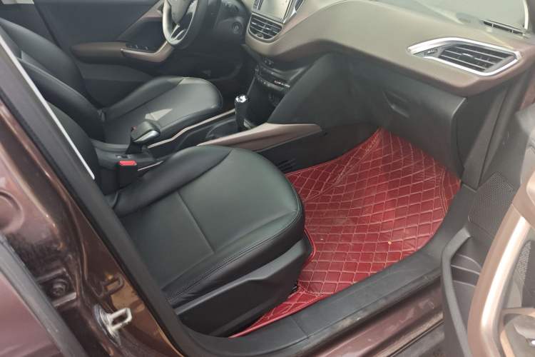 Used Peugeot 2008 2014 1.6L Automatic Fashion Edition Right Front Seat