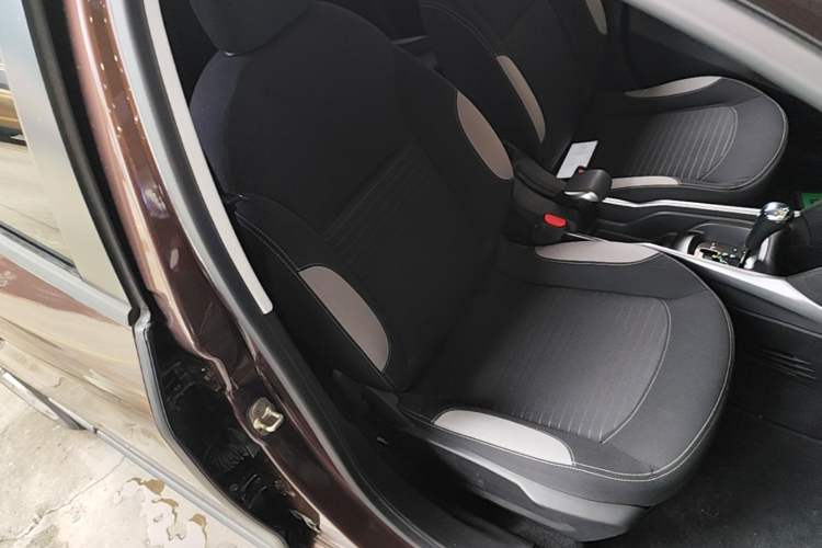 Used Peugeot 2008 2014 1.6L Automatic Trend Edition Right Front Seat