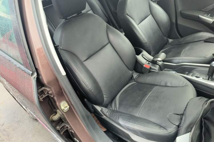 Used Peugeot 2008 2014 1.6L Automatic Excellence Edition Right Front Seat