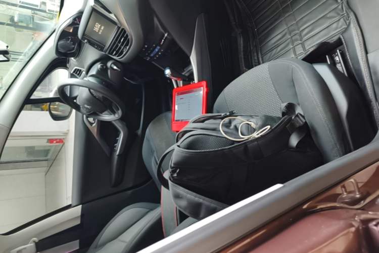 Used Peugeot 2008 2014 1.6L Automatic Fashion Edition Right Front Seat
