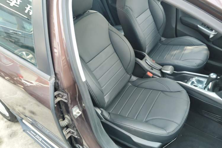 Used Peugeot 2008 2014 1.6L Automatic Fashion Edition Right Front Seat