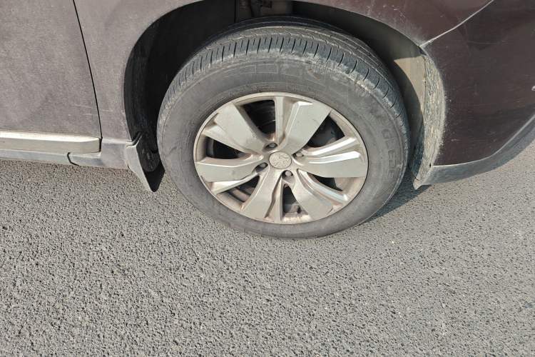 Used Peugeot 2008 2014 1.6L Manual Fashion Edition Right Front Wheel Hub