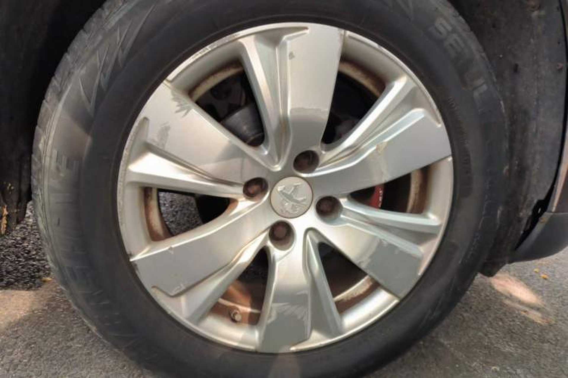 Used Peugeot 2008 2014 1.6L Automatic Fashion Edition Right Front Wheel Hub