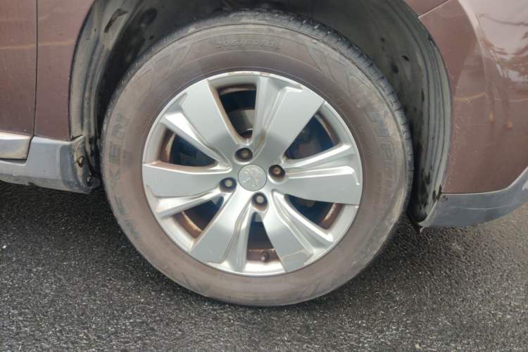 Used Peugeot 2008 2014 1.6L Automatic Fashion Edition Right Front Wheel Hub