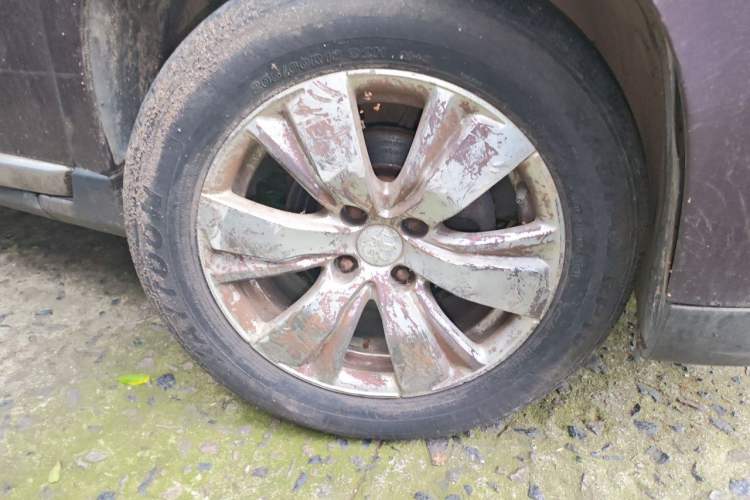Used Peugeot 2008 2014 1.6L Manual Fashion Edition Right Front Wheel Hub