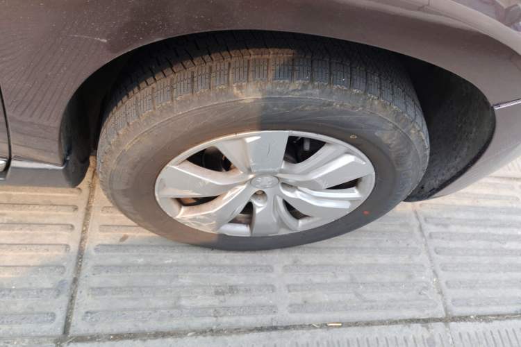 Used Peugeot 2008 2014 1.6L Automatic Fashion Edition Right Front Wheel Hub