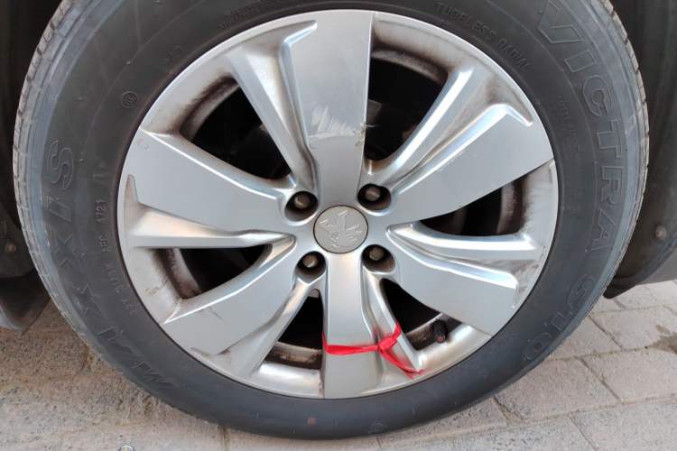 Used Peugeot 2008 2014 1.6L Automatic Fashion Edition Right Front Wheel Hub
