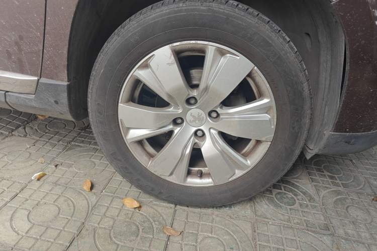 Used Peugeot 2008 2014 1.6L Manual Fashion Edition Right Front Wheel Hub