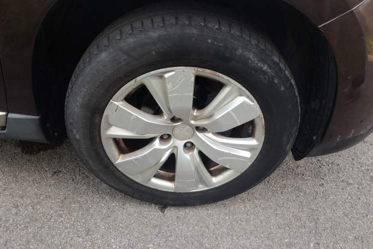 Used Peugeot 2008 2014 1.6L Manual Fashion Edition Right Front Wheel Hub