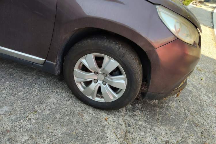 Used Peugeot 2008 2014 1.6L Manual Fashion Edition Right Front Wheel Hub