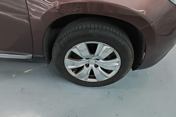 Used Peugeot 2008 2014 1.6L Manual Fashion Edition Right Front Wheel Hub