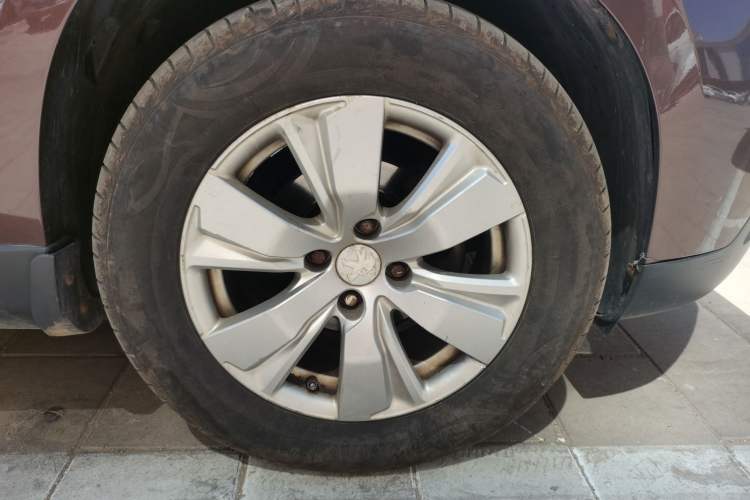 Used Peugeot 2008 2014 1.6L Manual Fashion Edition Right Front Wheel Hub