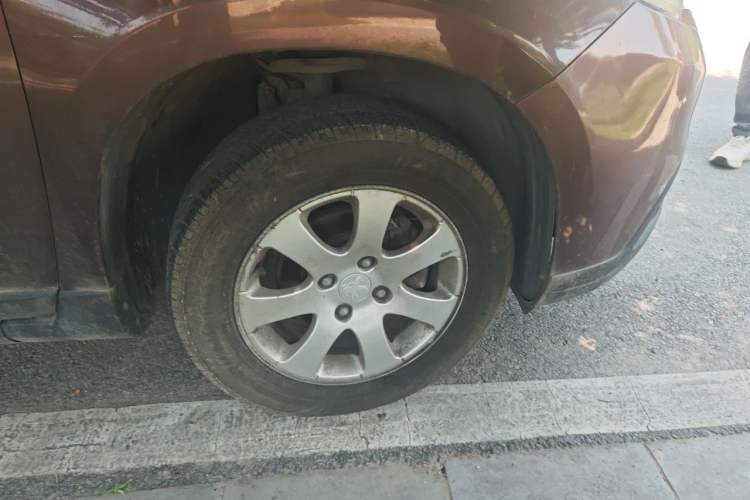 Used Peugeot 2008 2014 1.6L Automatic Trend Edition Right Front Wheel Hub