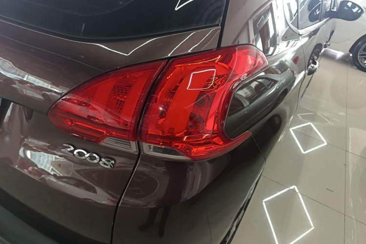 Used Peugeot 2008 2014 1.6L Automatic Fashion Edition Right Rear Taillight