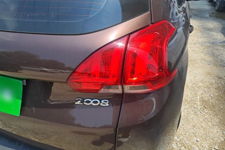 Used Peugeot 2008 2014 1.6L Automatic Fashion Edition Right Rear Taillight