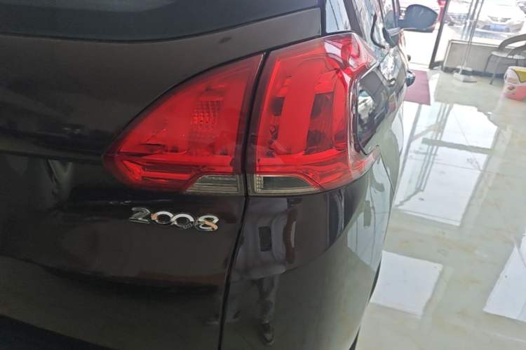 Used Peugeot 2008 2014 1.6L Automatic Fashion Edition Right Rear Taillight