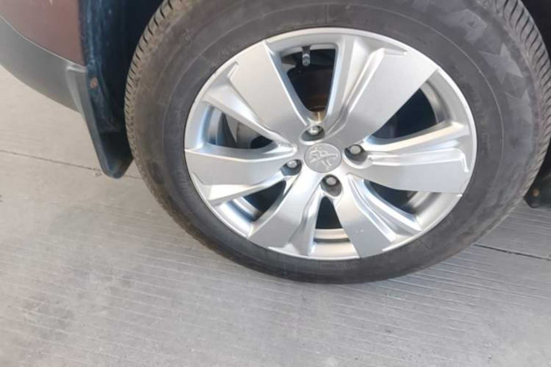 Used Peugeot 2008 2014 1.6L Manual Fashion Edition Right Rear Wheel Hub