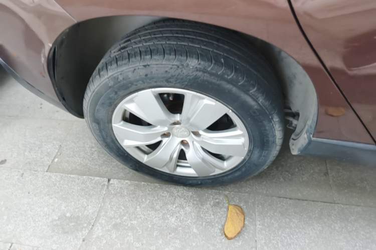 Used Peugeot 2008 2014 1.6L Automatic Fashion Edition Right Rear Wheel Hub