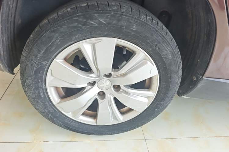 Used Peugeot 2008 2014 1.6L Automatic Fashion Edition Right Rear Wheel Hub