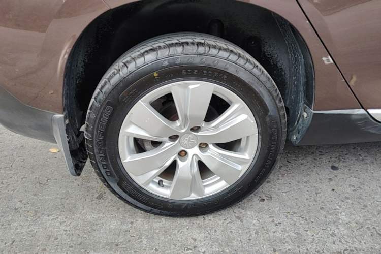Used Peugeot 2008 2014 1.6L Automatic Fashion Edition Right Rear Wheel Hub