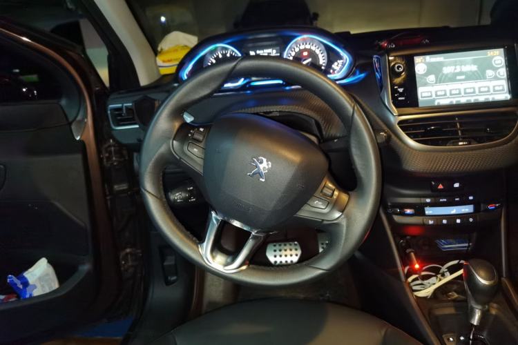 Used Peugeot 2008 2014 1.6L Automatic Navigation Edition Steering Wheel