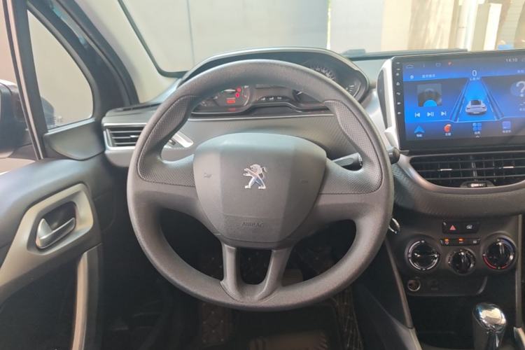 Used Peugeot 2008 2014 1.6L Automatic Trend Edition Steering Wheel