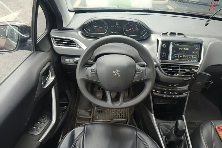 Used Peugeot 2008 2014 1.6L Manual Fashion Edition Steering Wheel