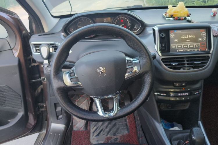 Used Peugeot 2008 2014 1.6L Manual Fashion Edition Steering Wheel