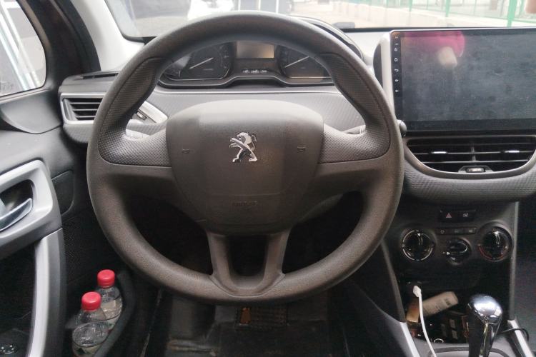 Used Peugeot 2008 2014 1.6L Automatic Trend Edition Steering Wheel