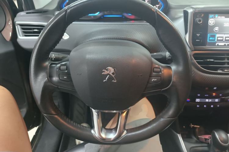 Used Peugeot 2008 2014 1.6L Automatic Navigation Edition Steering Wheel
