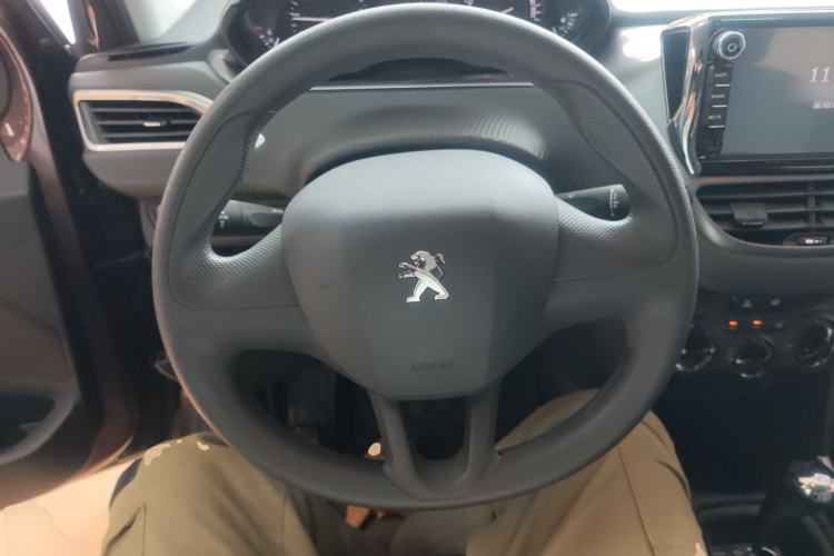 Used Peugeot 2008 2014 1.6L Automatic Trend Edition Steering Wheel