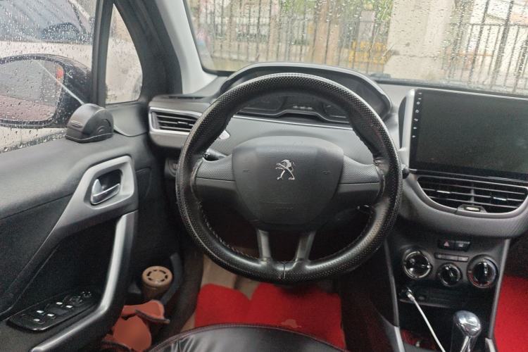 Used Peugeot 2008 2014 1.6L Automatic Trend Edition Steering Wheel
