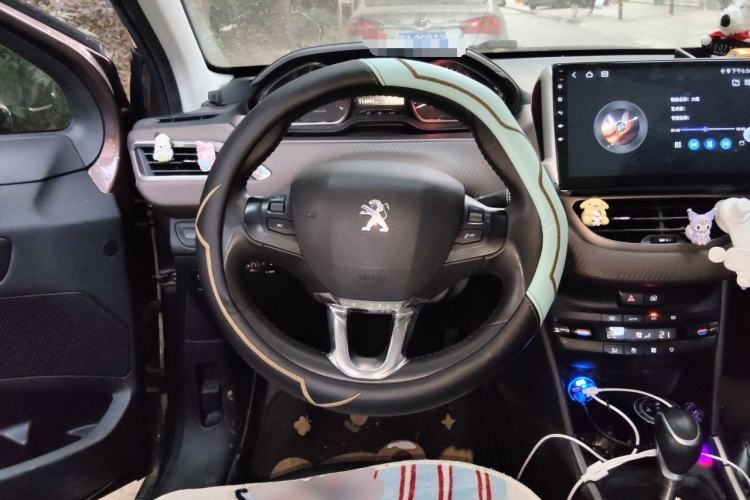Used Peugeot 2008 2014 1.6L Automatic Navigation Edition Steering Wheel